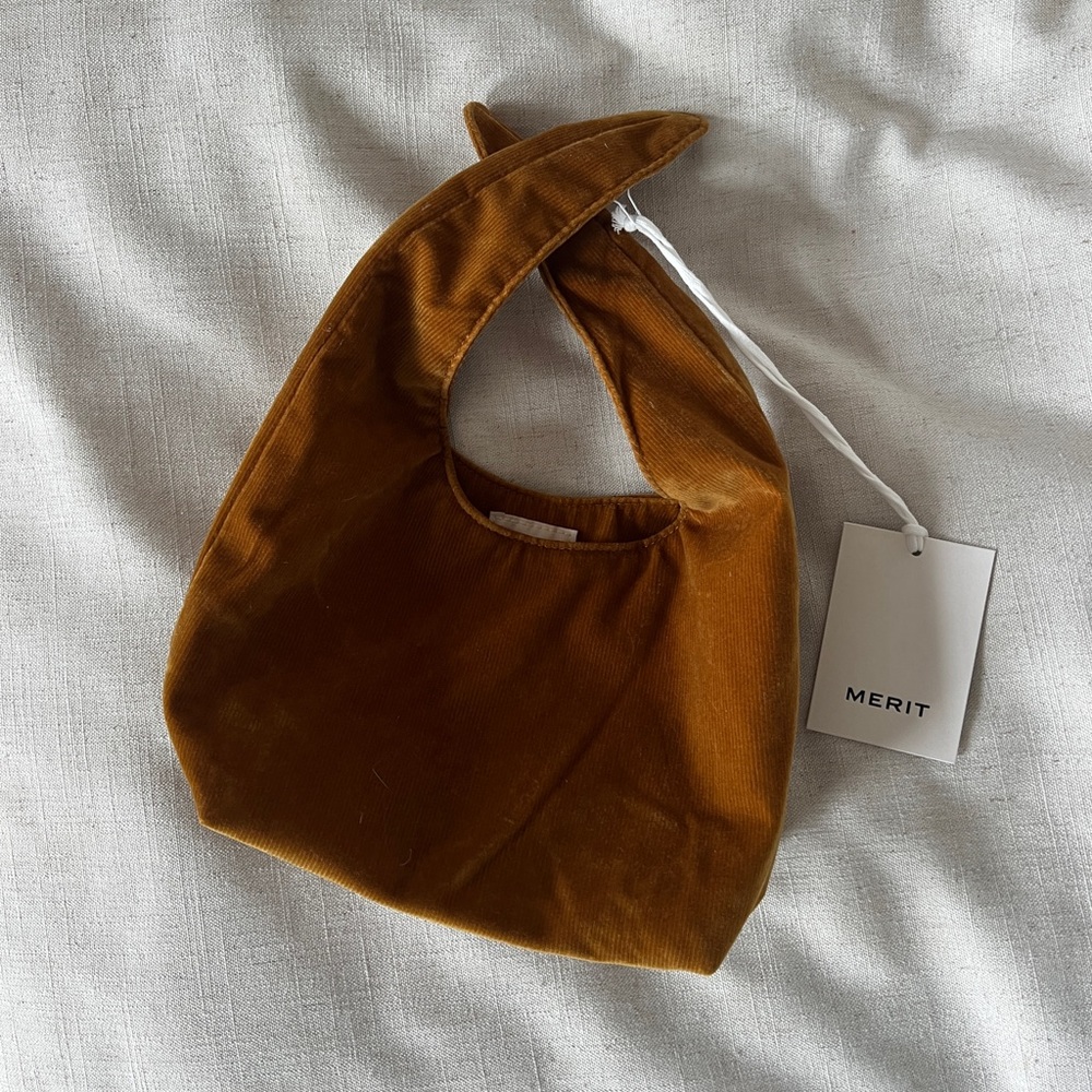 NWT Merit Beauty Cosmetic Bag